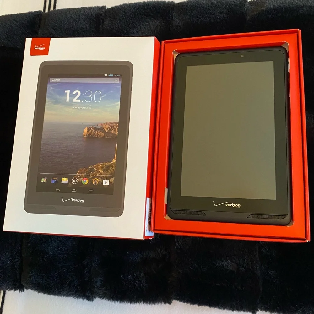 NWT Verizon Ellipsis® 7 Electronic Tablet